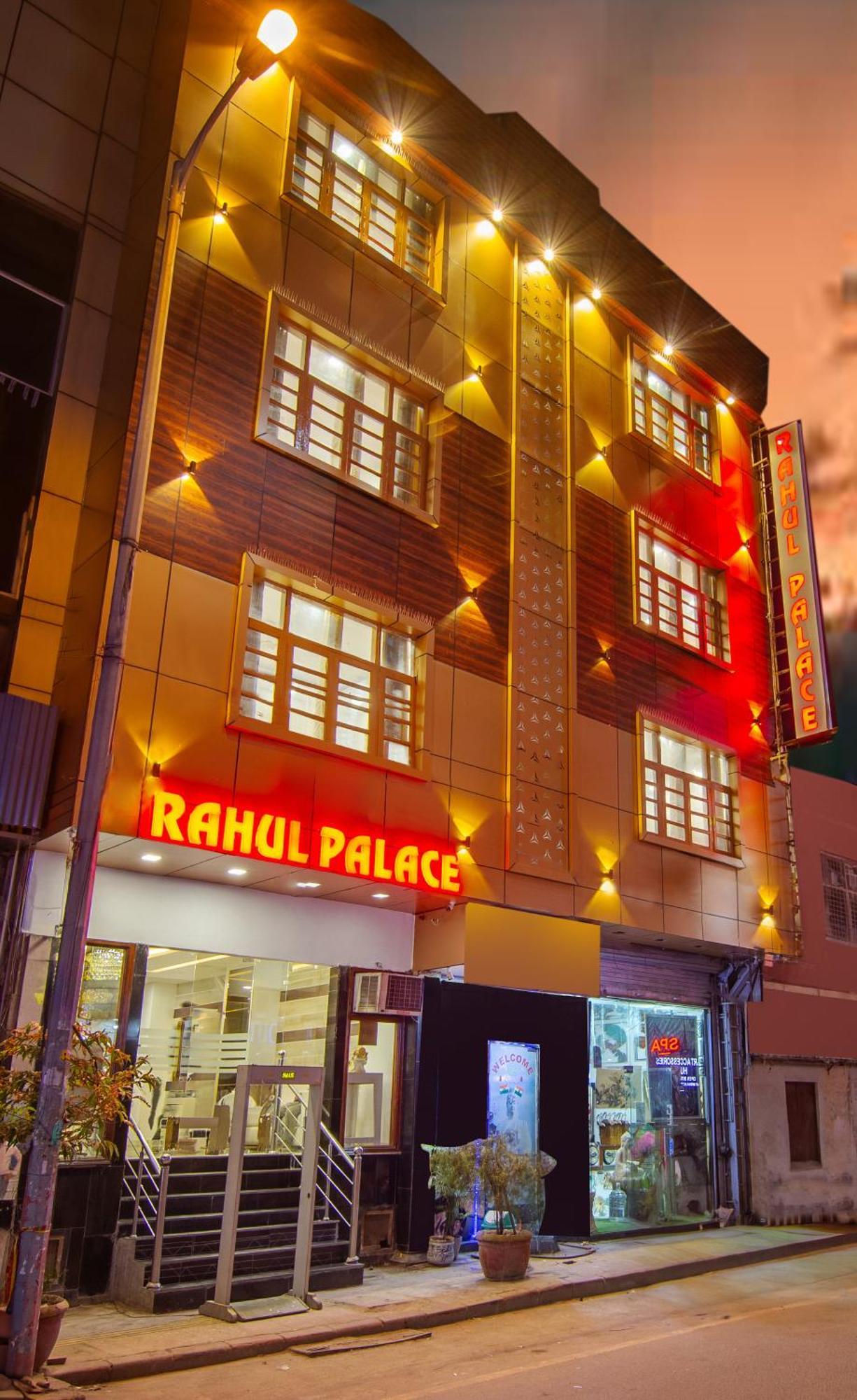 Rahul Palace By Golden Tree Near Metro Station And Ajmal Khan Market Neu-Delhi Exterior foto